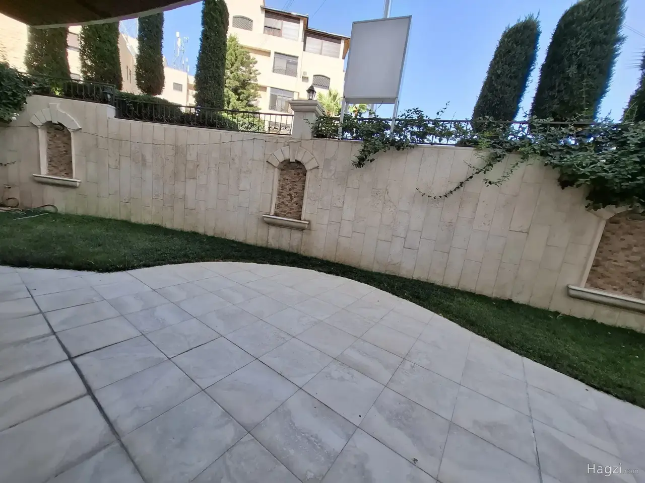 الصورة 9 من 12