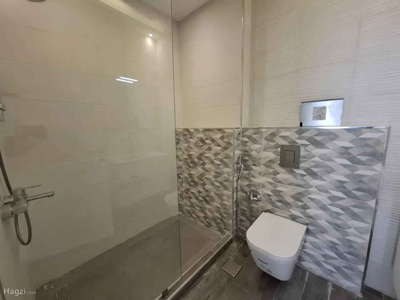 Unfurnished apartment for sale #3122