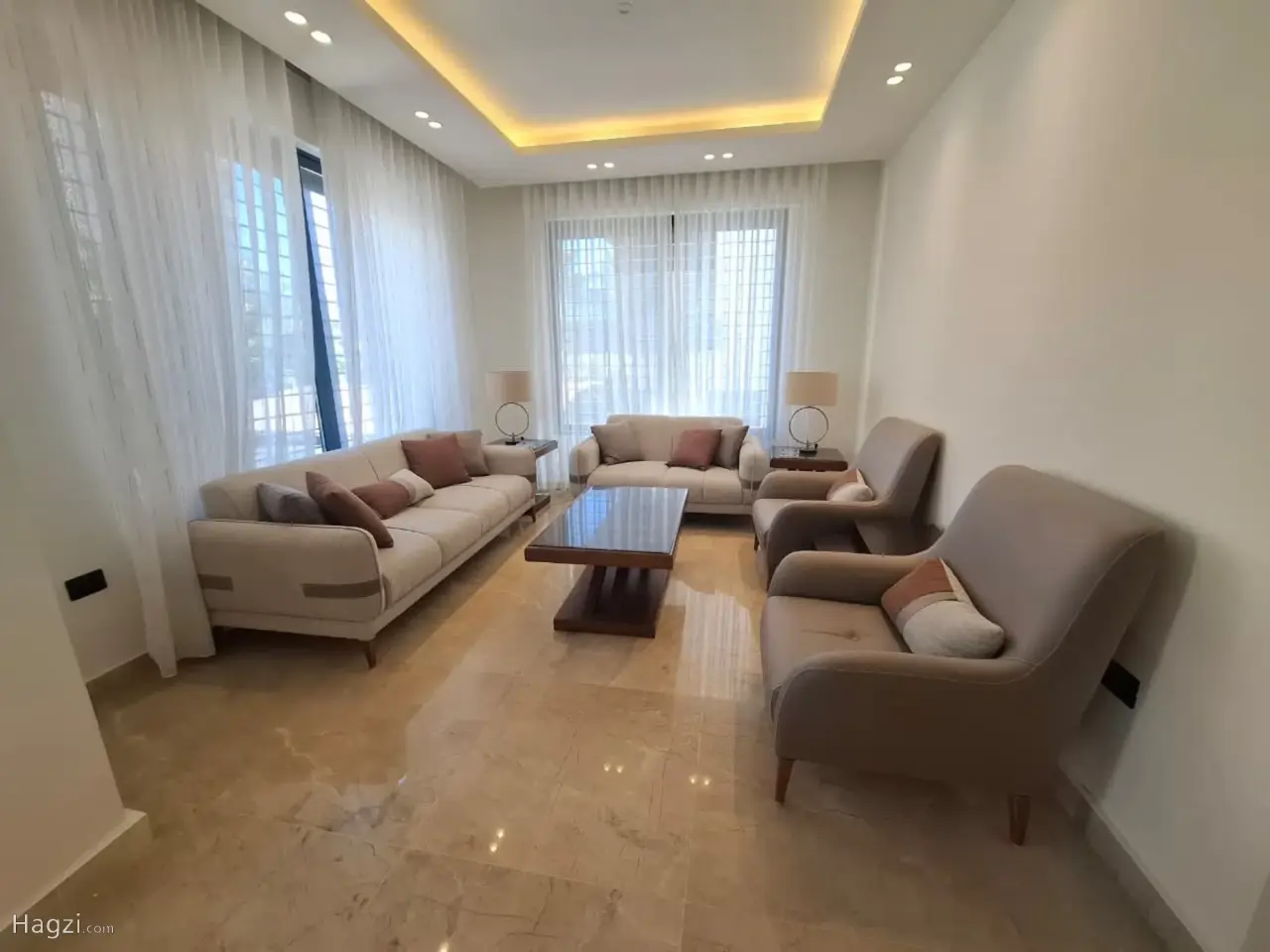الصورة 8 من 12