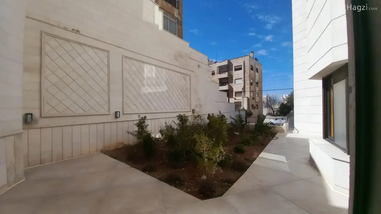 الصورة 4 من 12