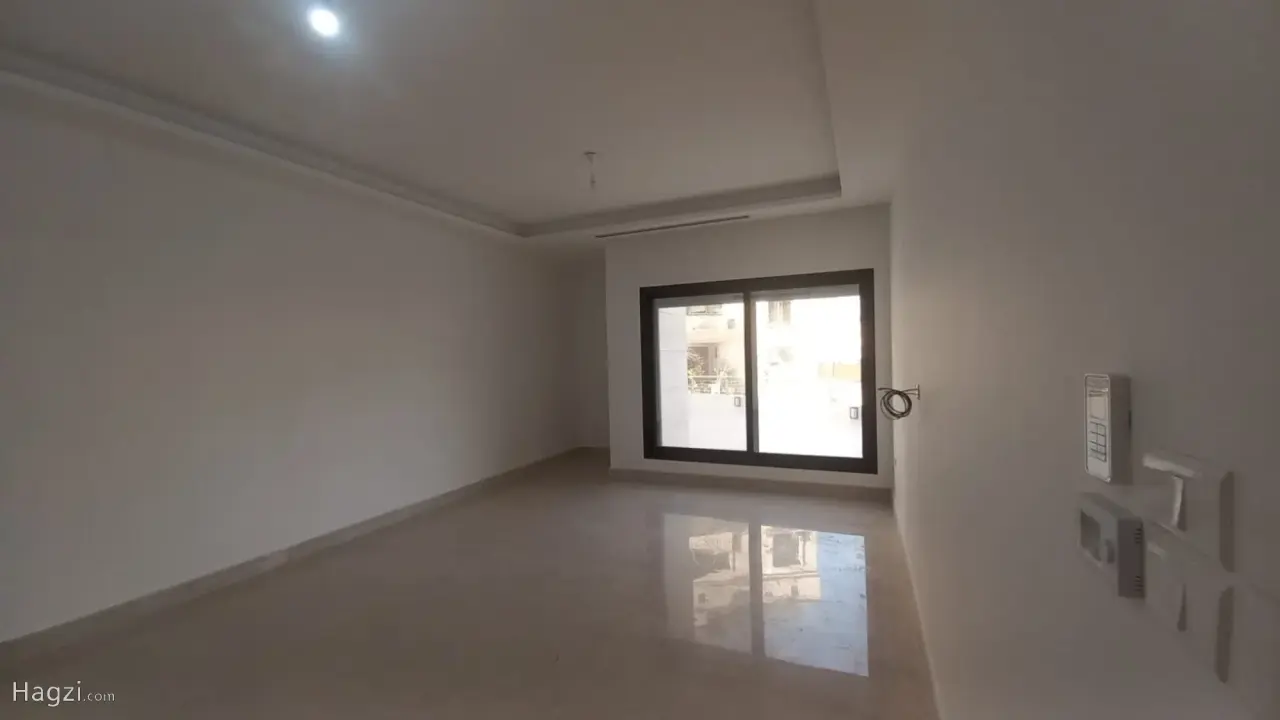 الصورة 12 من 12