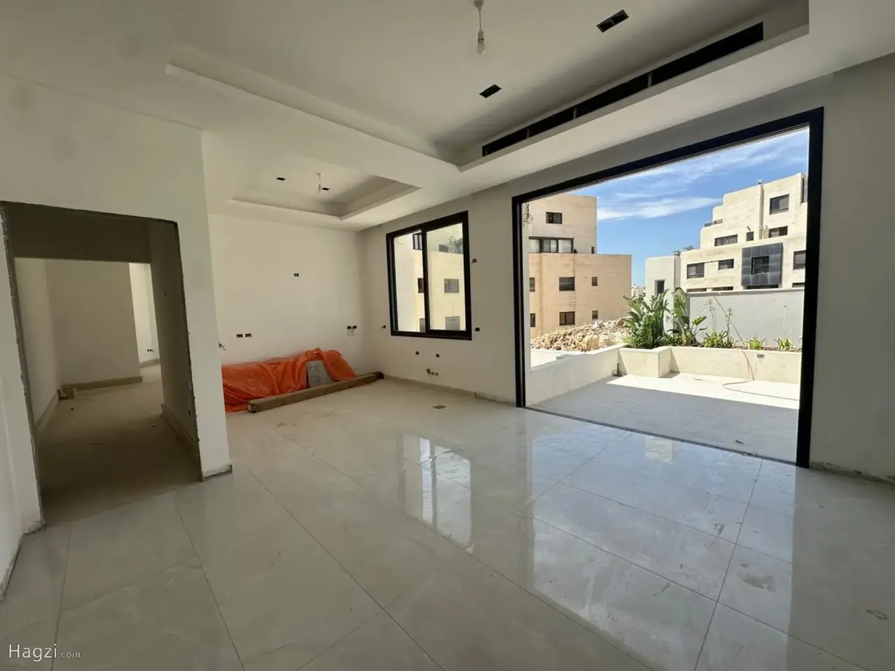 الصورة 12 من 12
