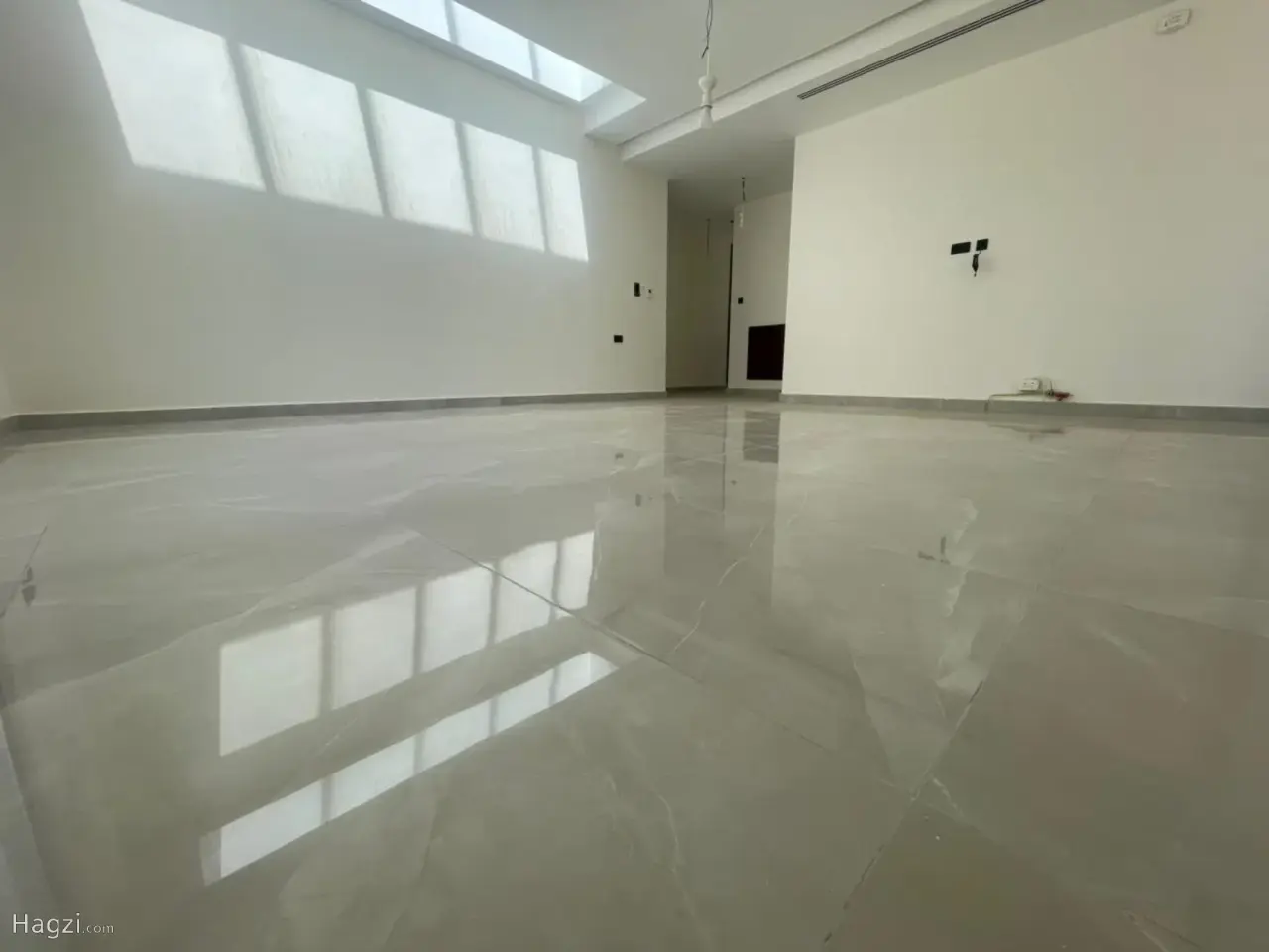 الصورة 12 من 12