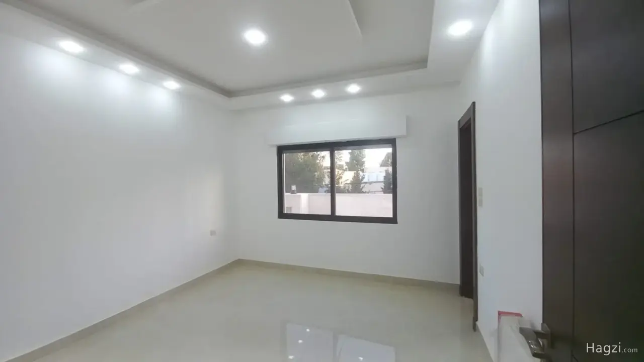 الصورة 7 من 12