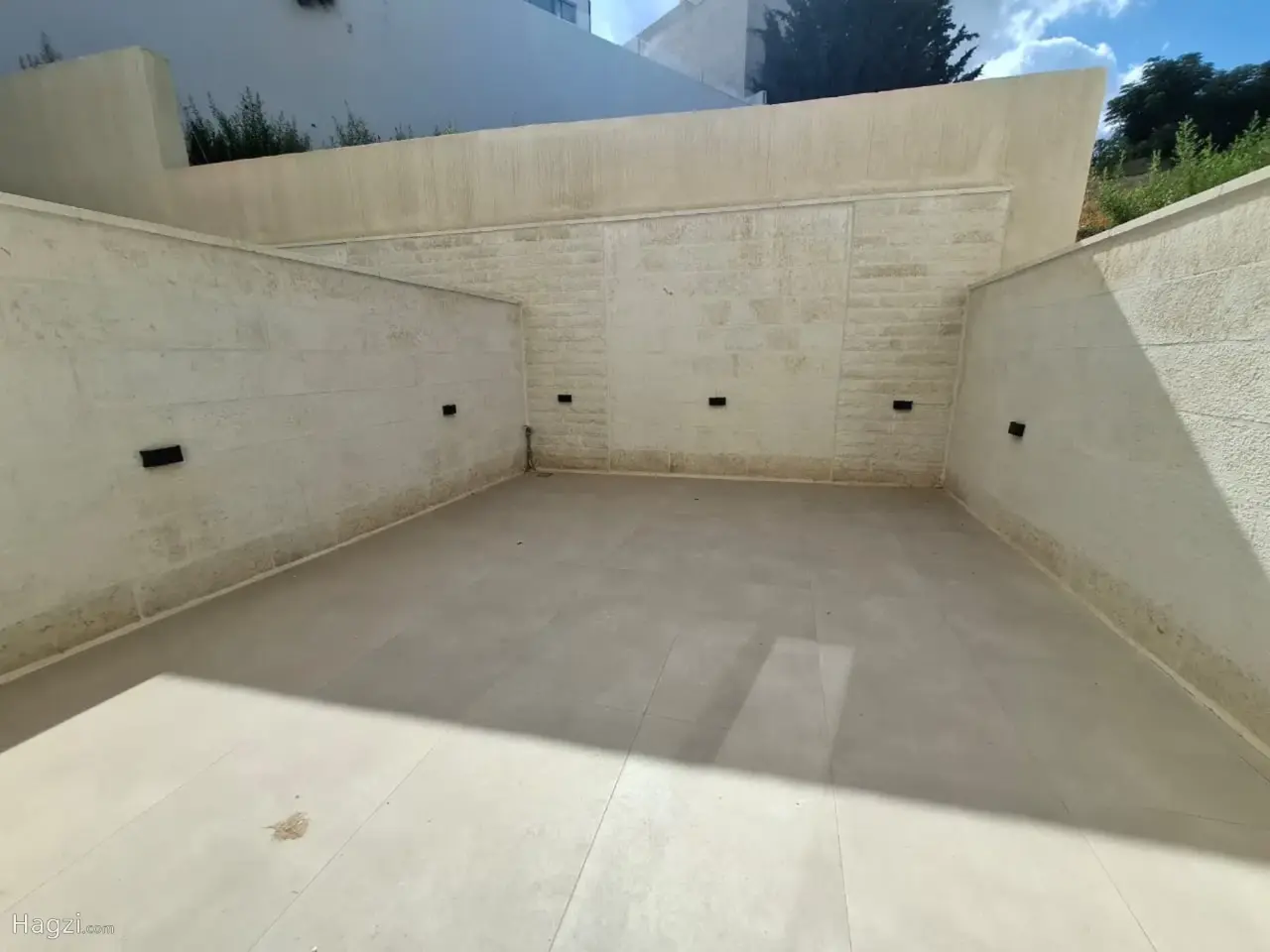 Unfurnished apartment for sale #2866