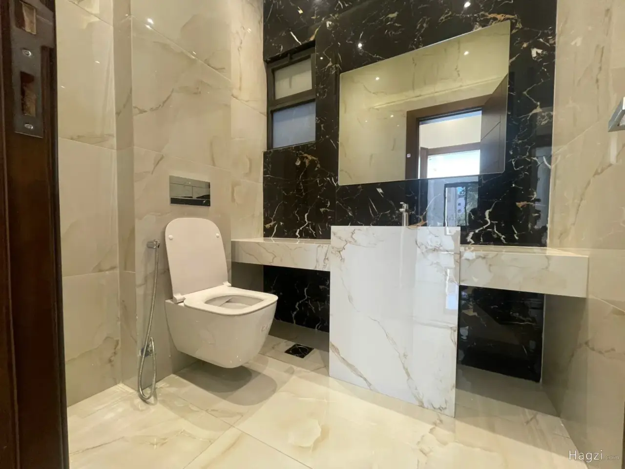 Apartment for sale in Airport Road #2806