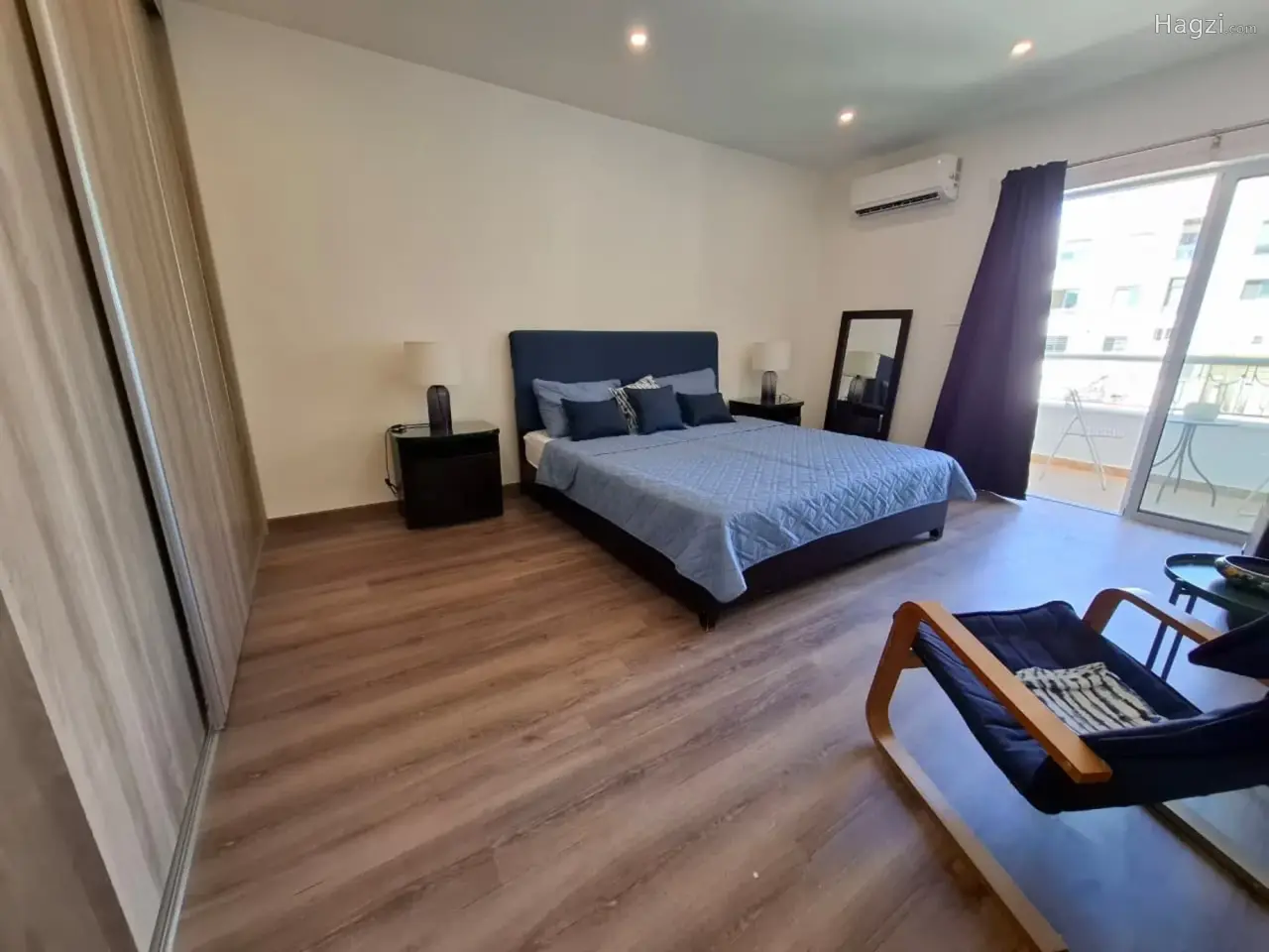 Photograph 6 of 12