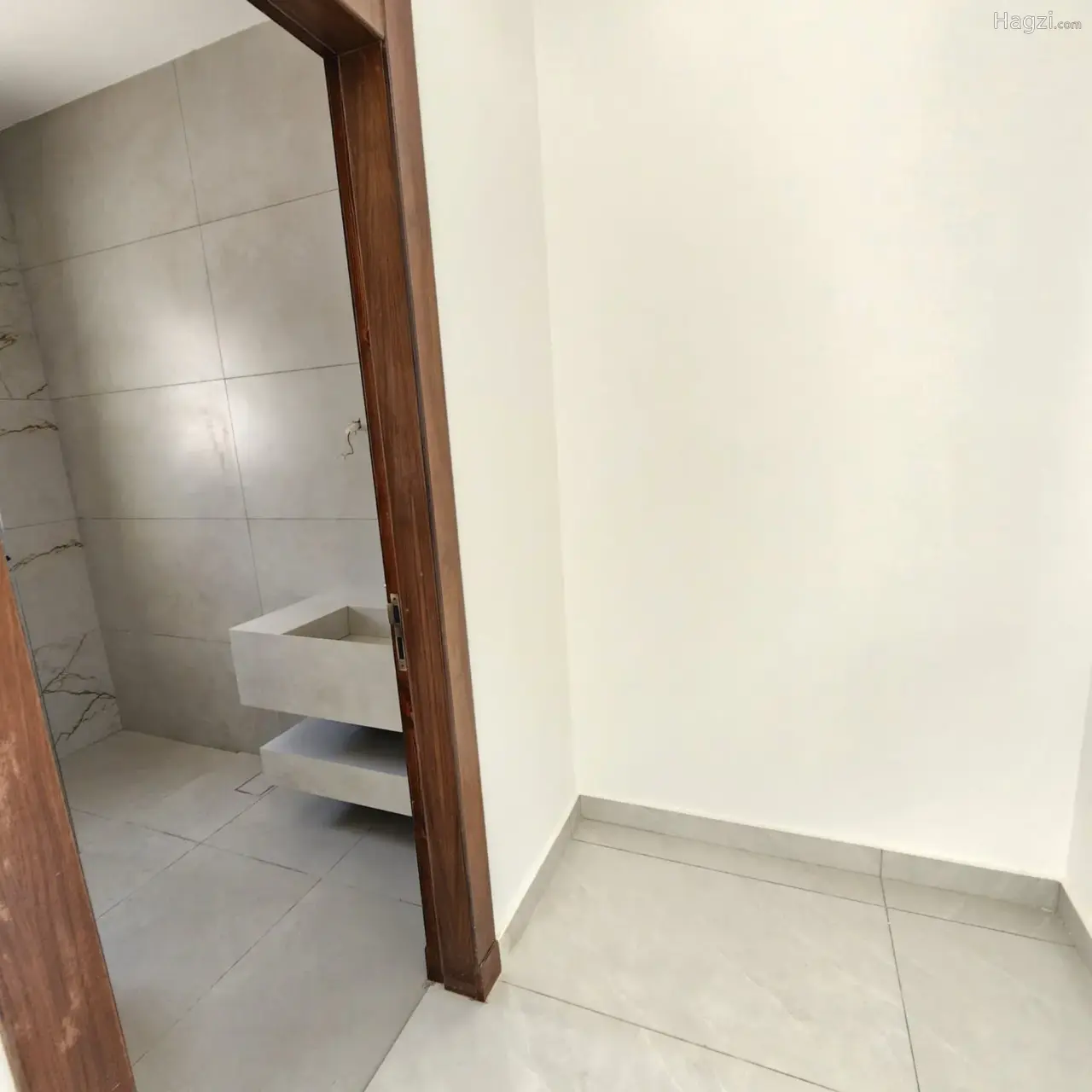 الصورة 8 من 12