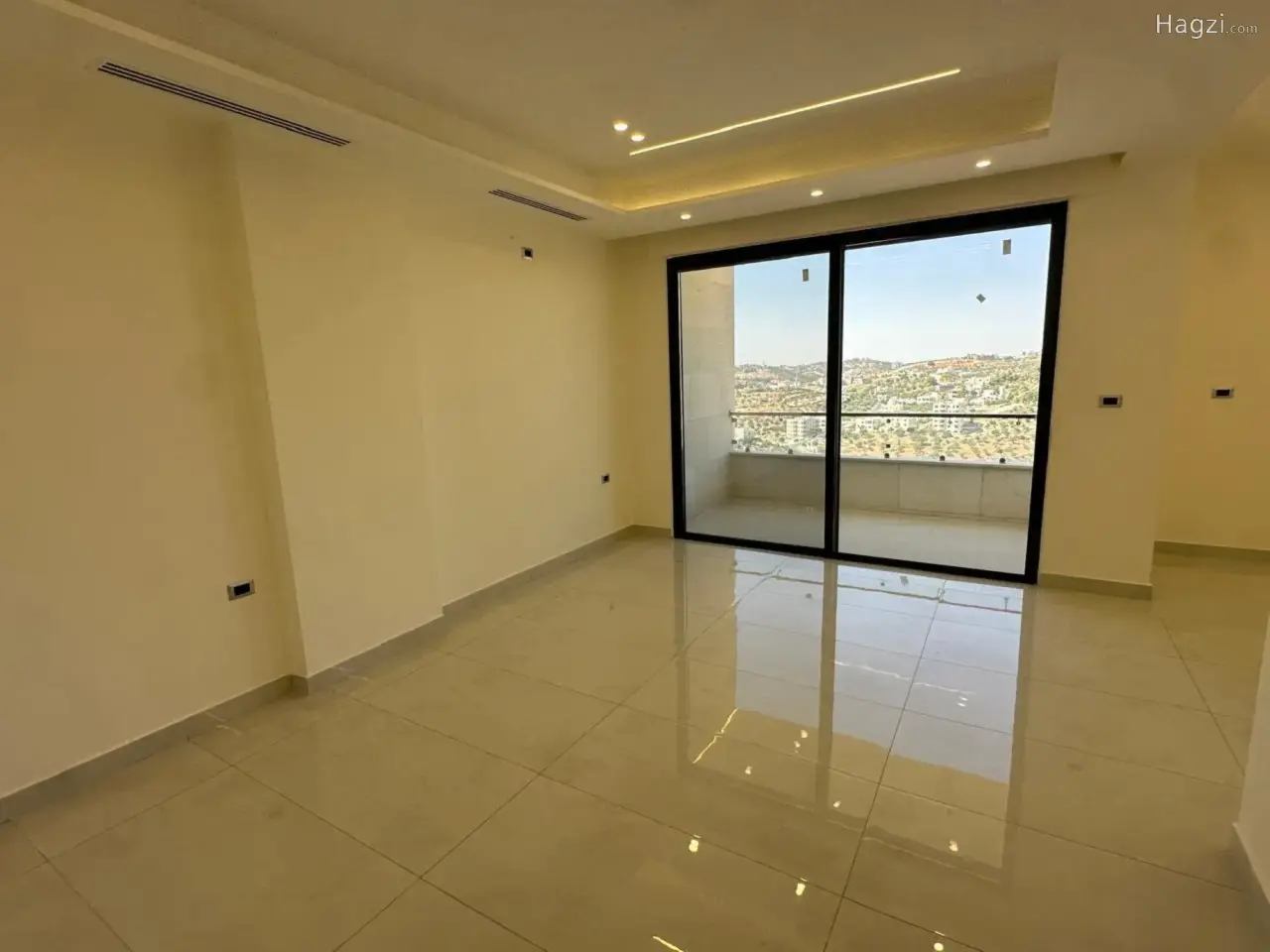 الصورة 3 من 12