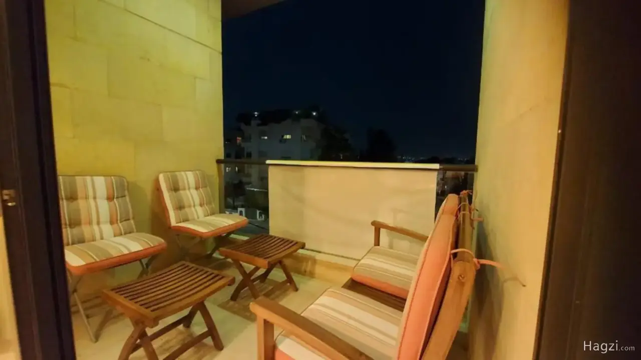 الصورة 2 من 12