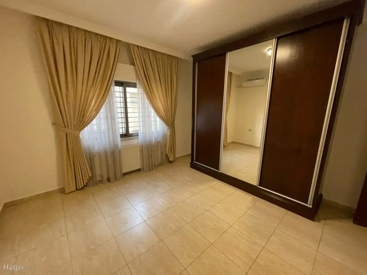 الصورة 3 من 12
