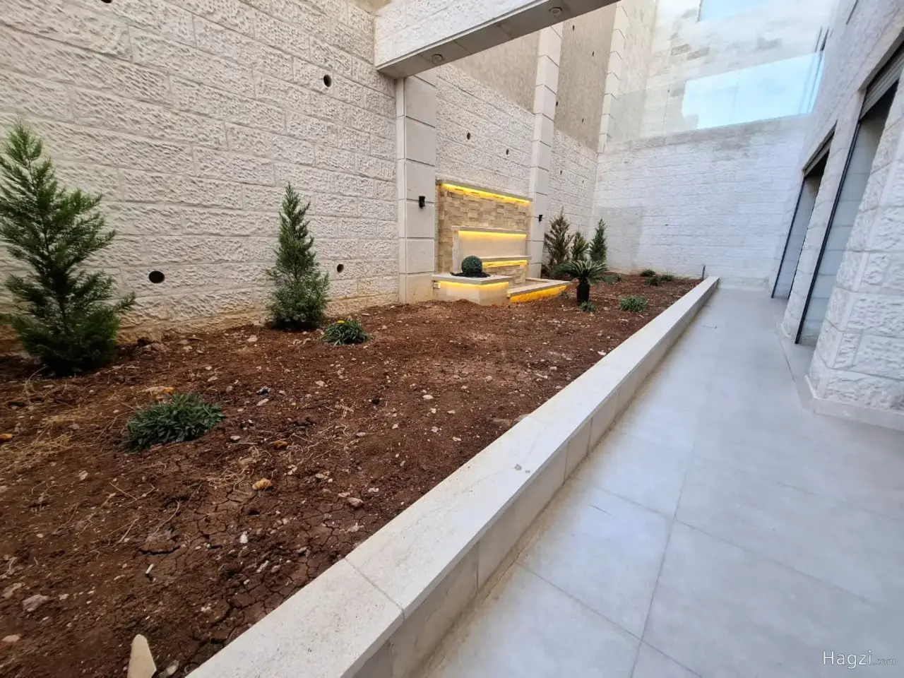 الصورة 7 من 12