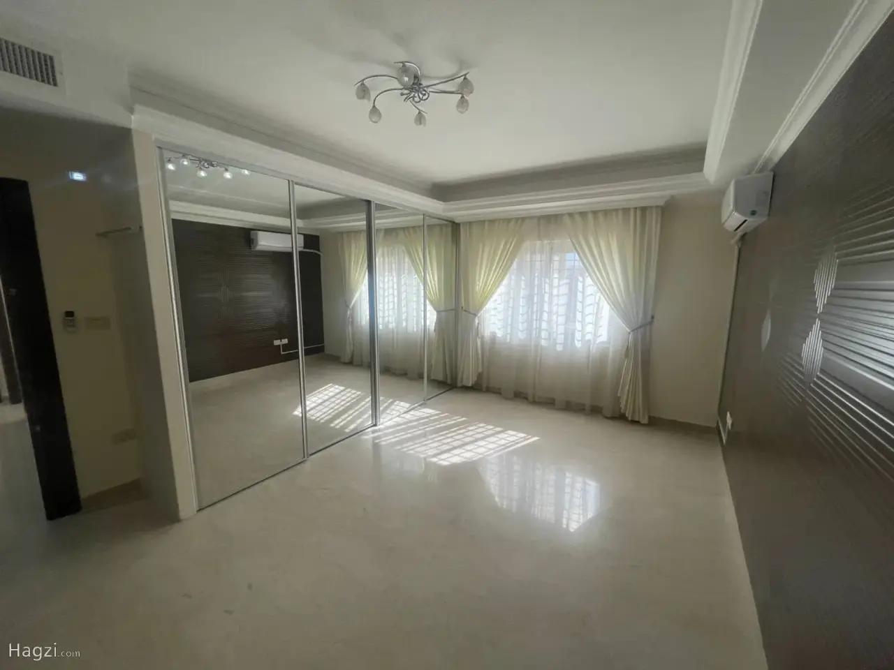 الصورة 7 من 12
