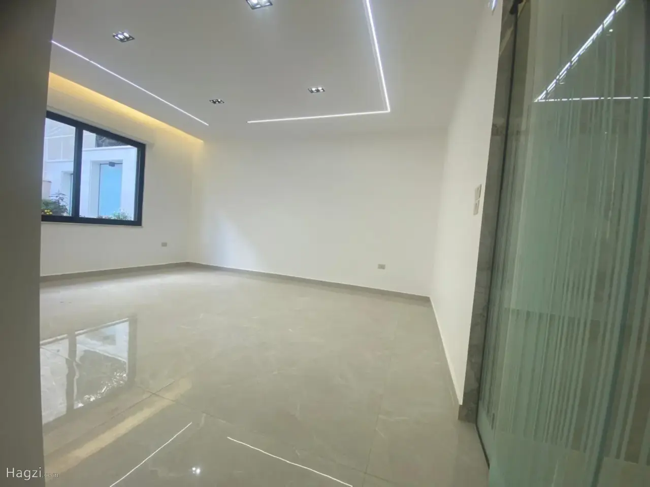 الصورة 7 من 12