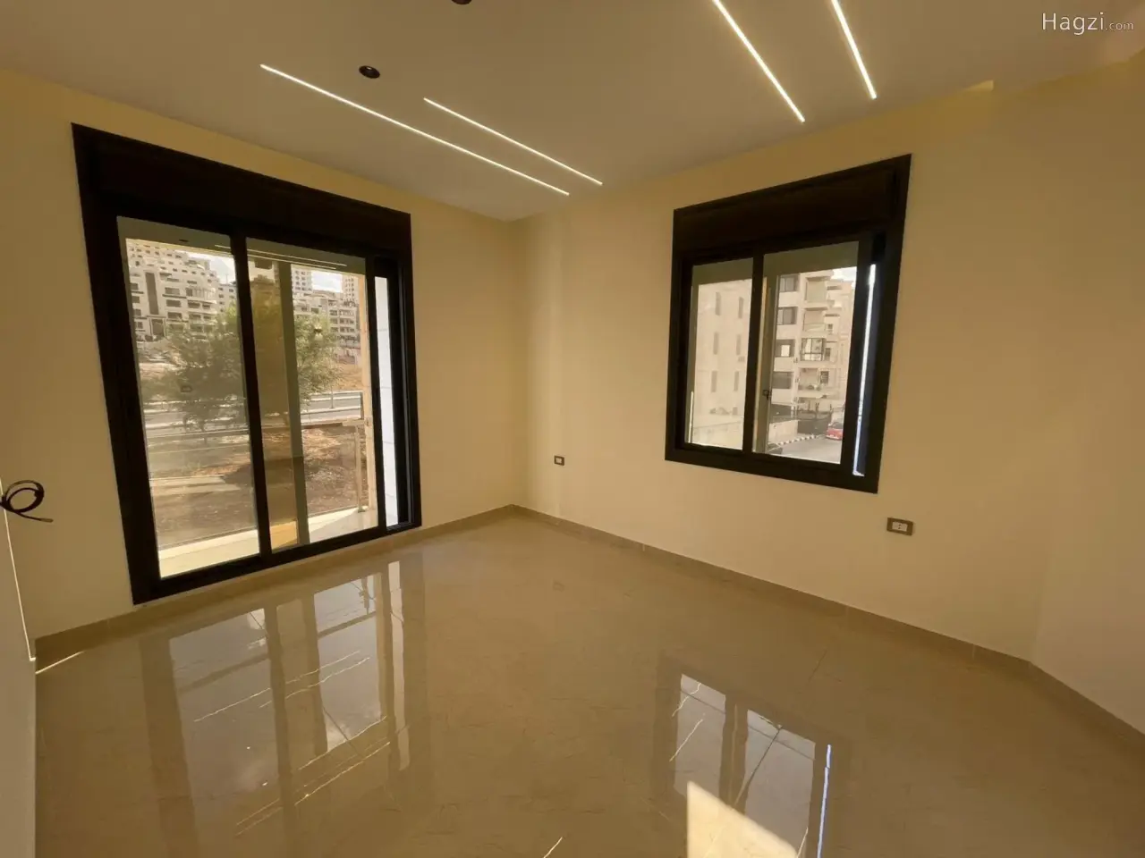 الصورة 2 من 10