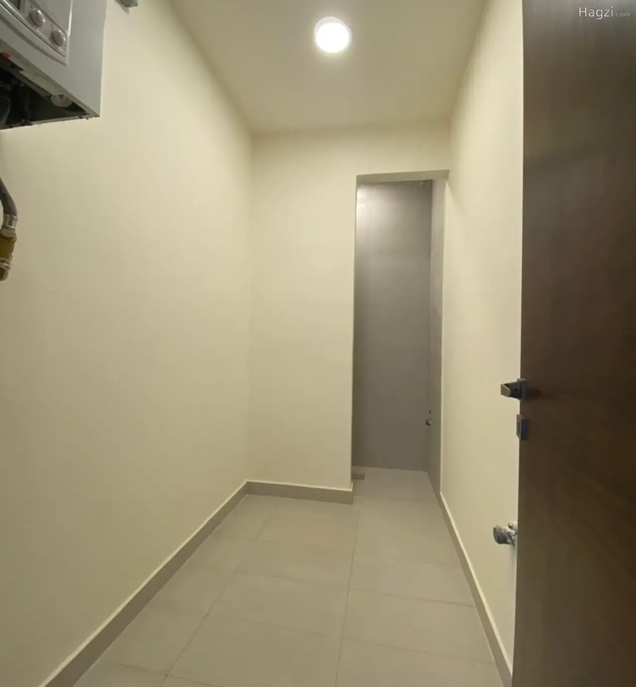 الصورة 12 من 12