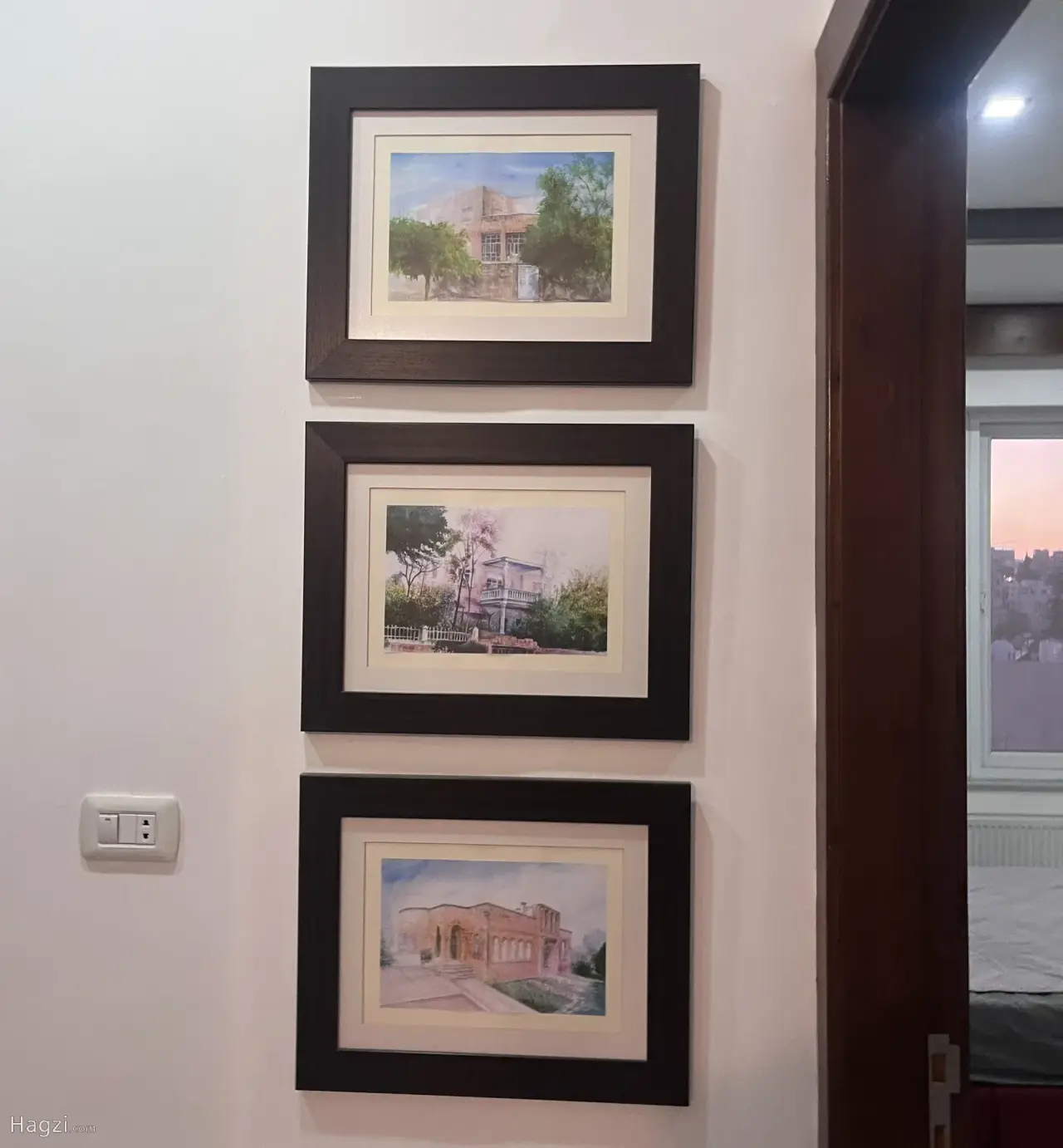 Photograph 3 of 4