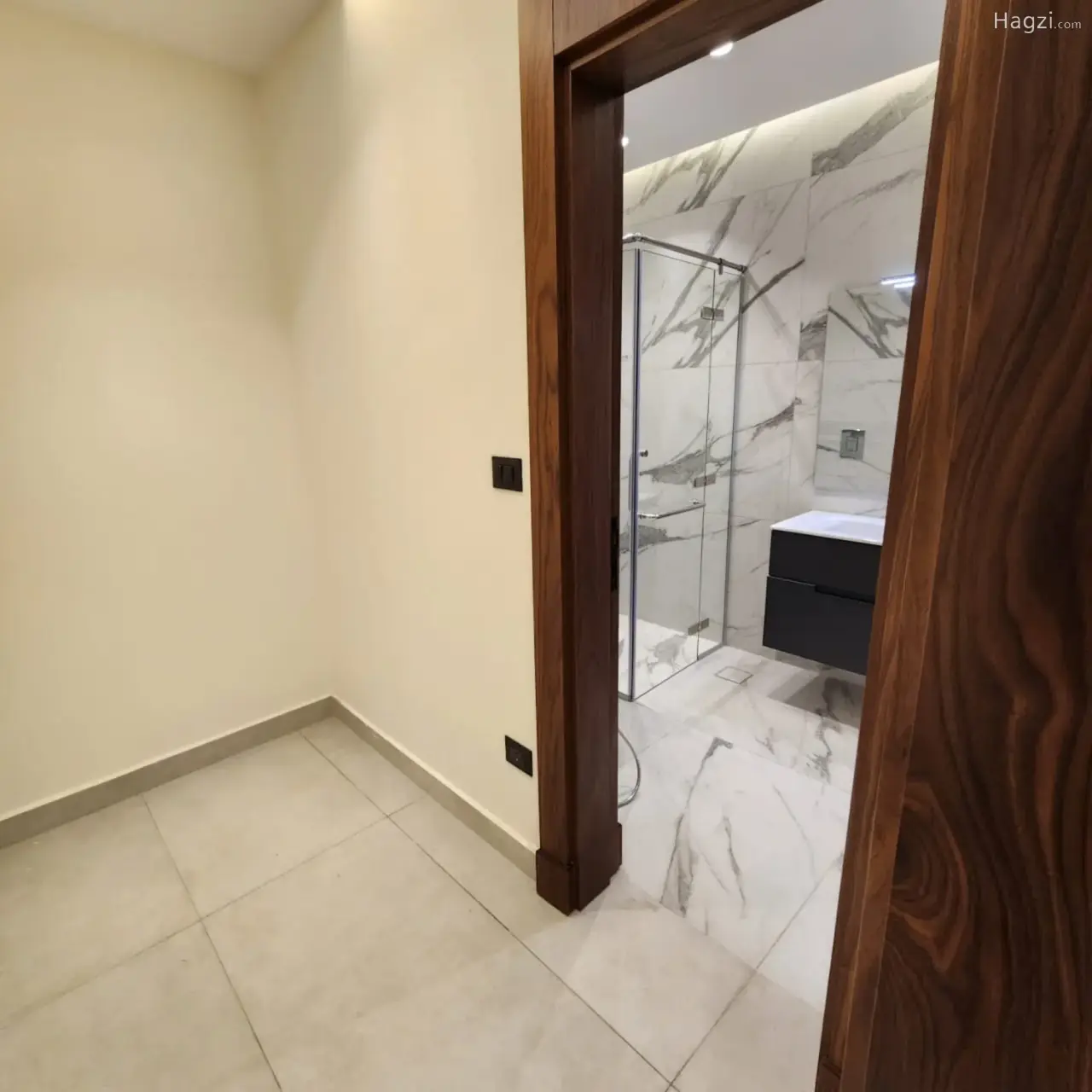 الصورة 7 من 12