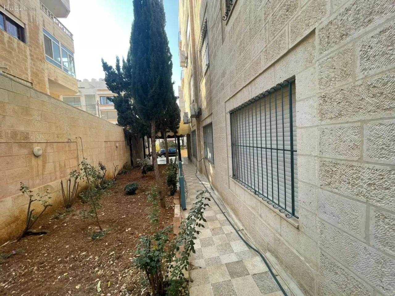 Photograph 3 of 12