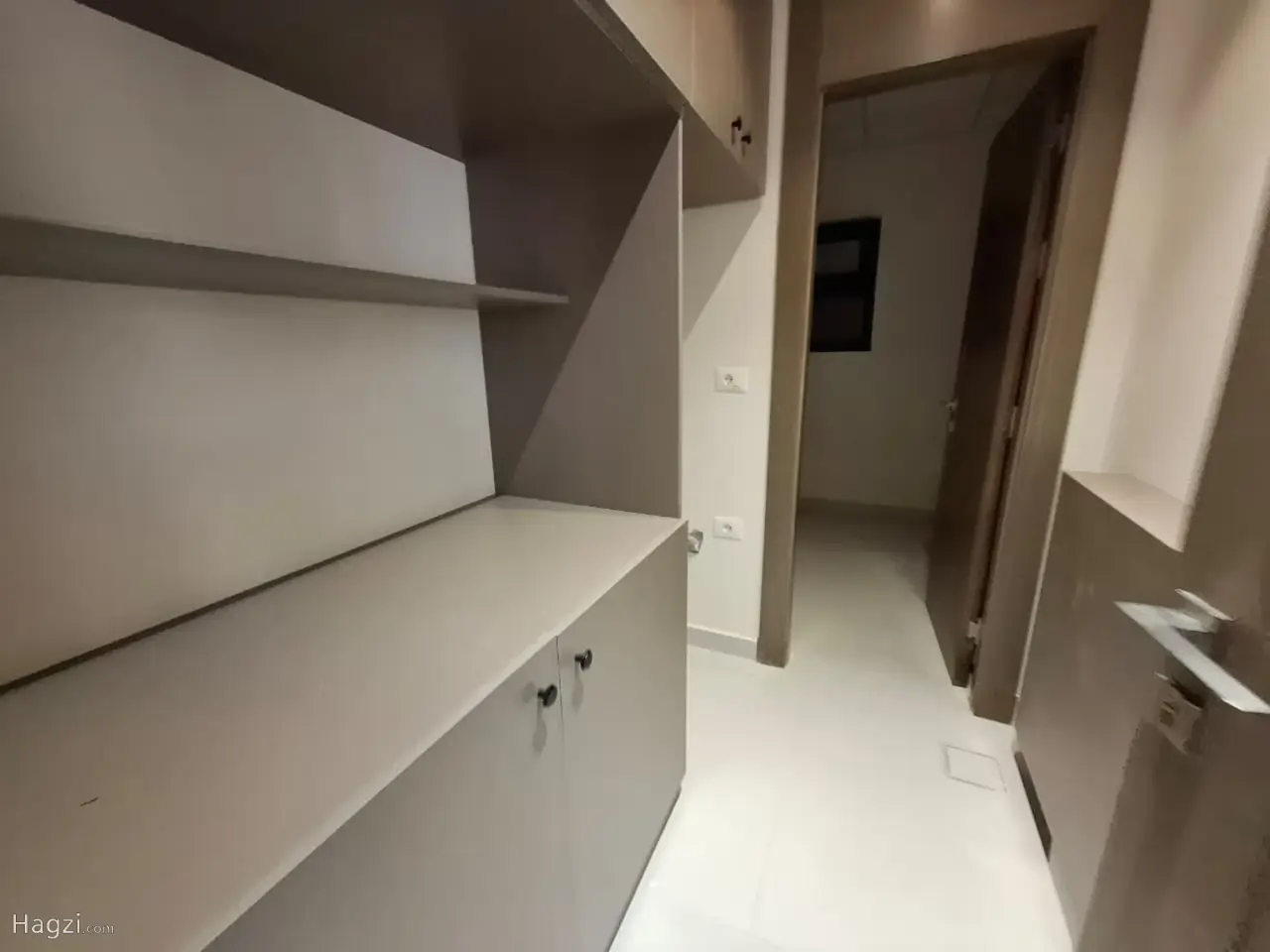 الصورة 8 من 12