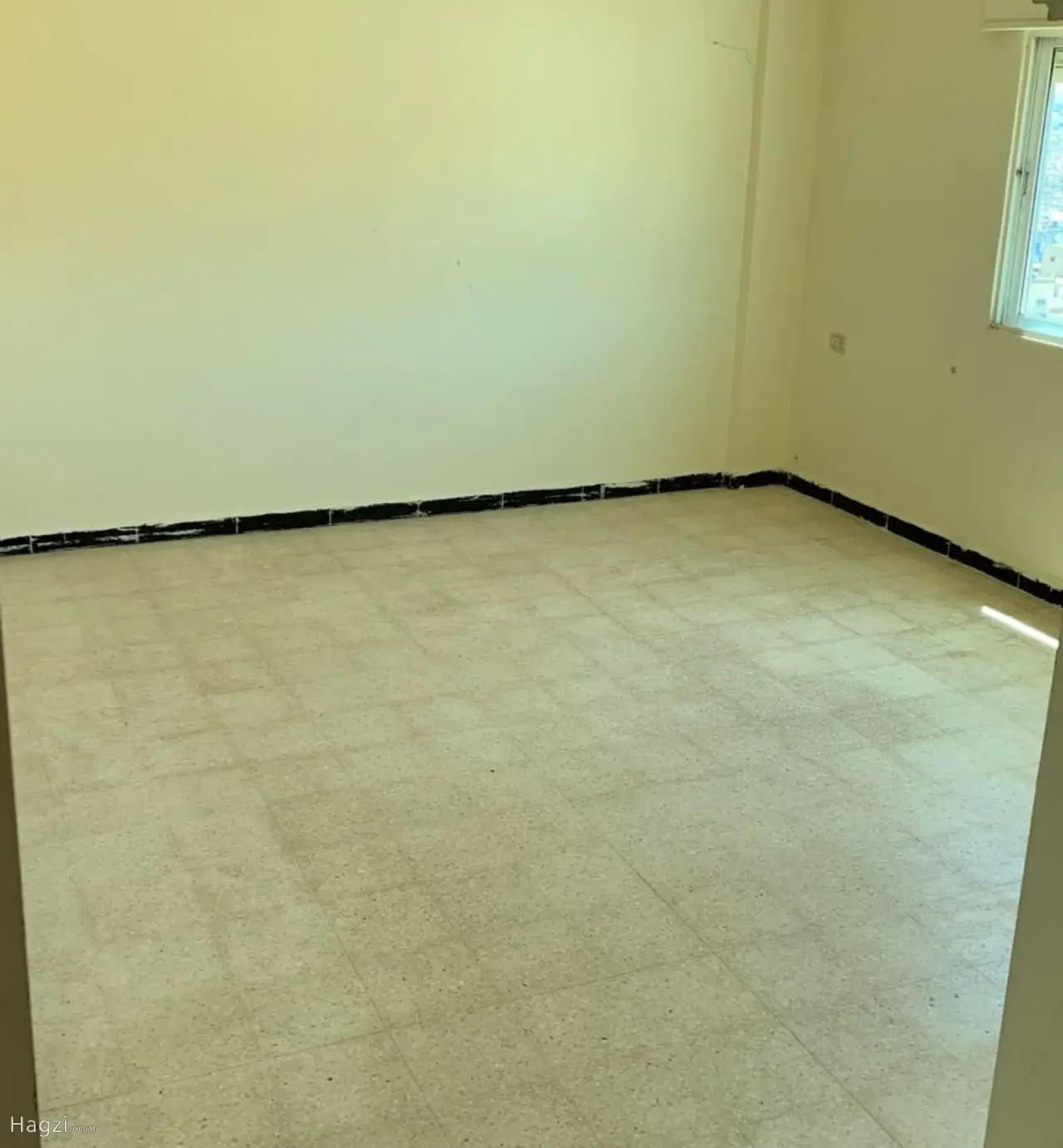 Photograph 5 of 6