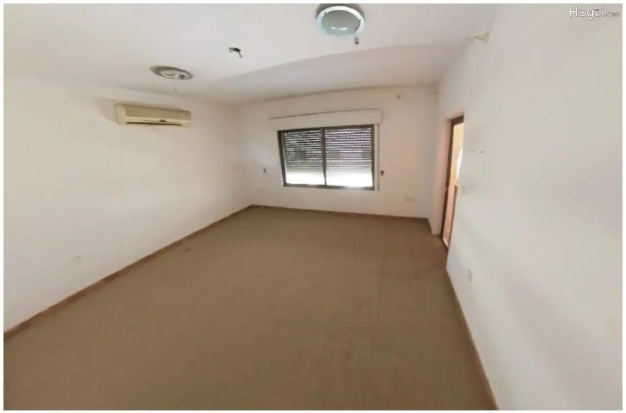 Spacious First Floor Apartment Near Shweikh Mall, Aqaba #4452