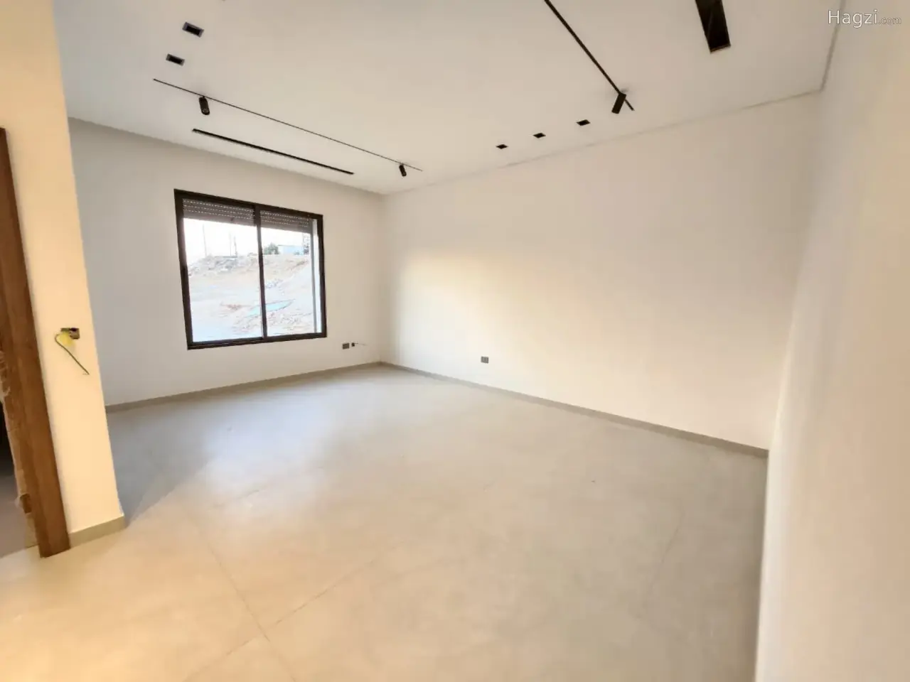 الصورة 9 من 12