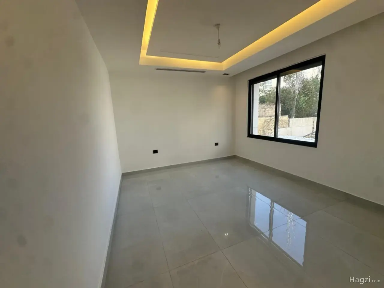 الصورة 12 من 12
