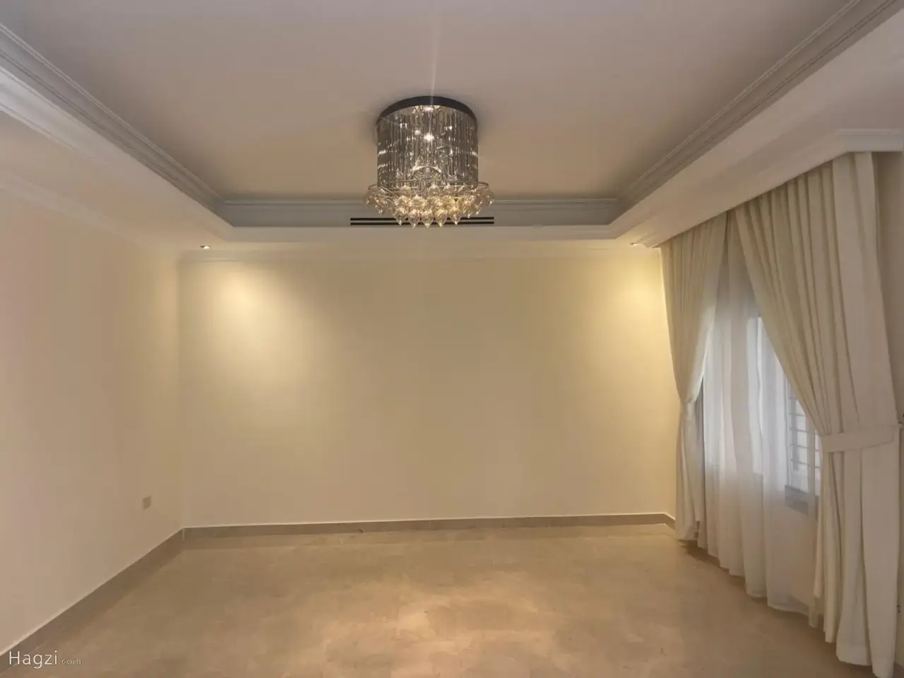 الصورة 2 من 12