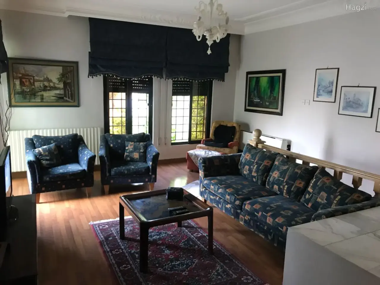 Photograph 9 of 12