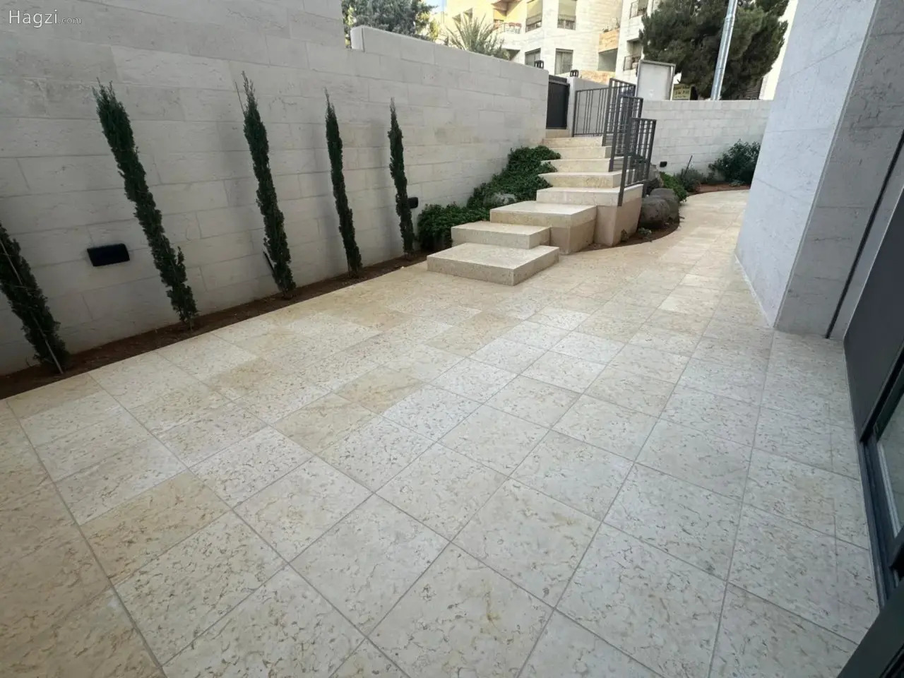 Photograph 3 of 12