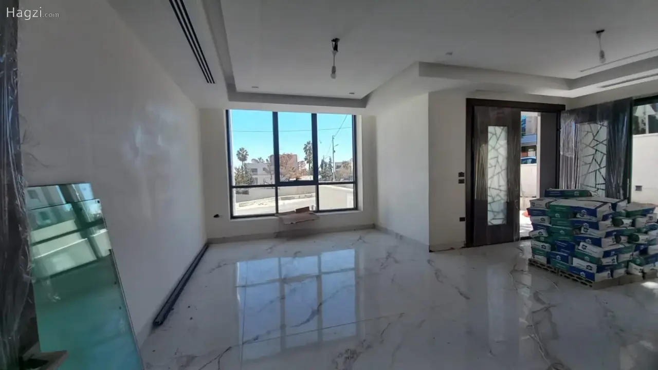 الصورة 2 من 10