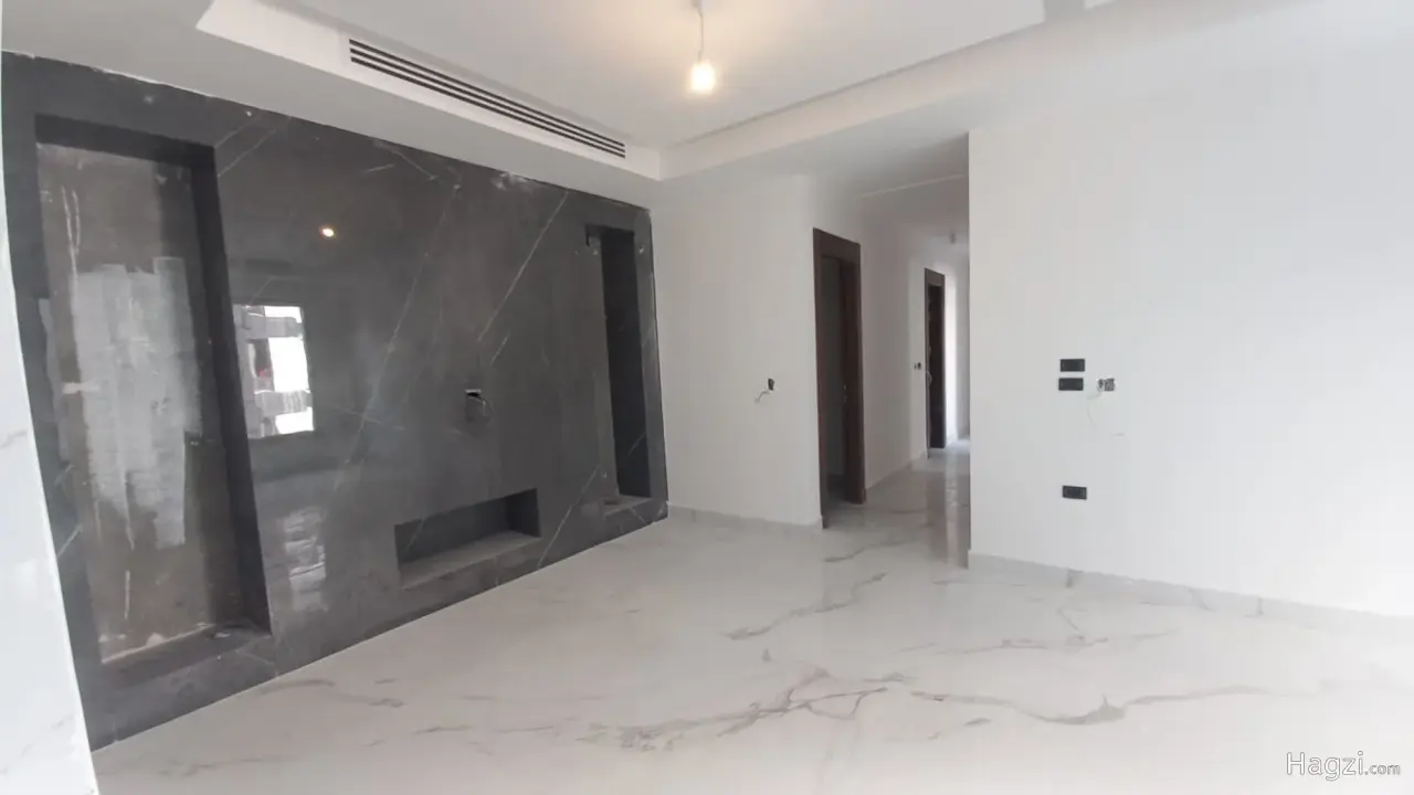 الصورة 2 من 8