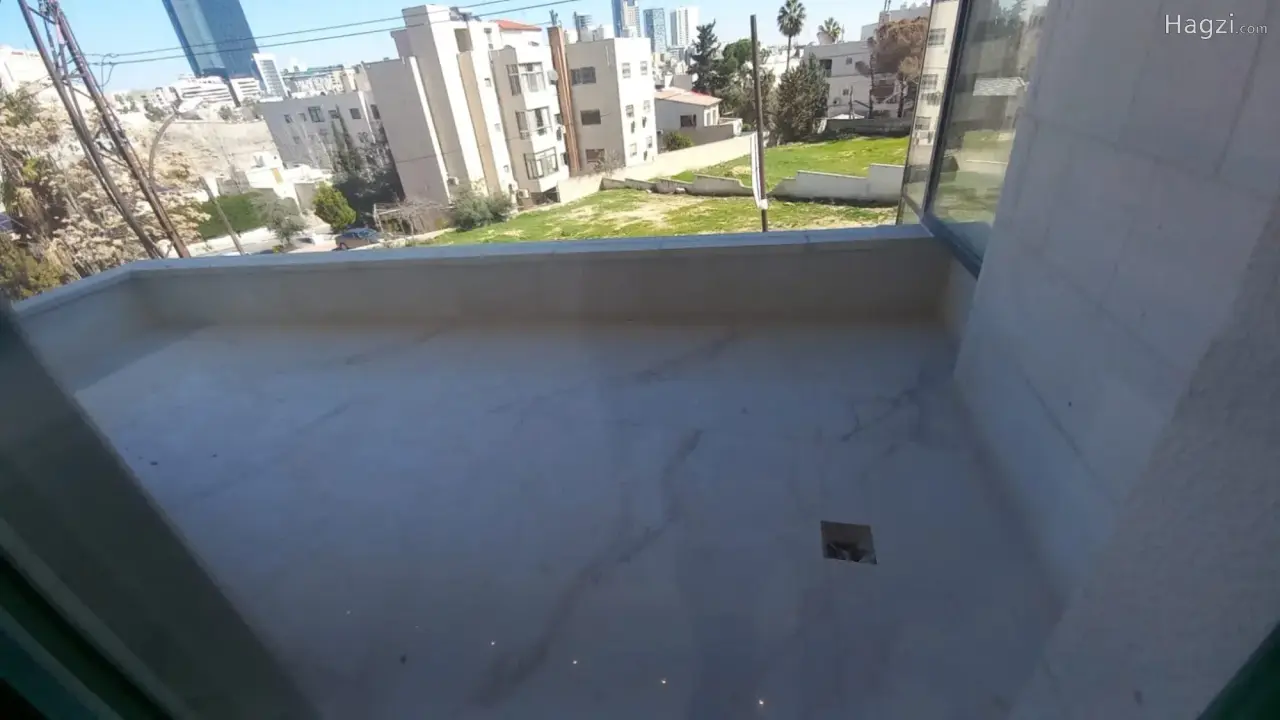 الصورة 3 من 8
