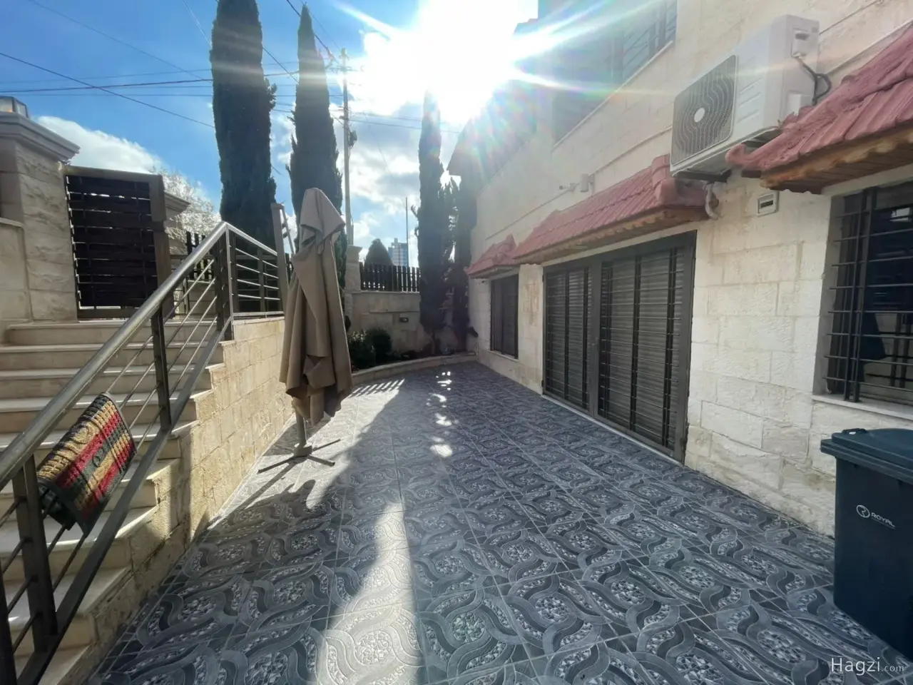 Photograph 3 of 12