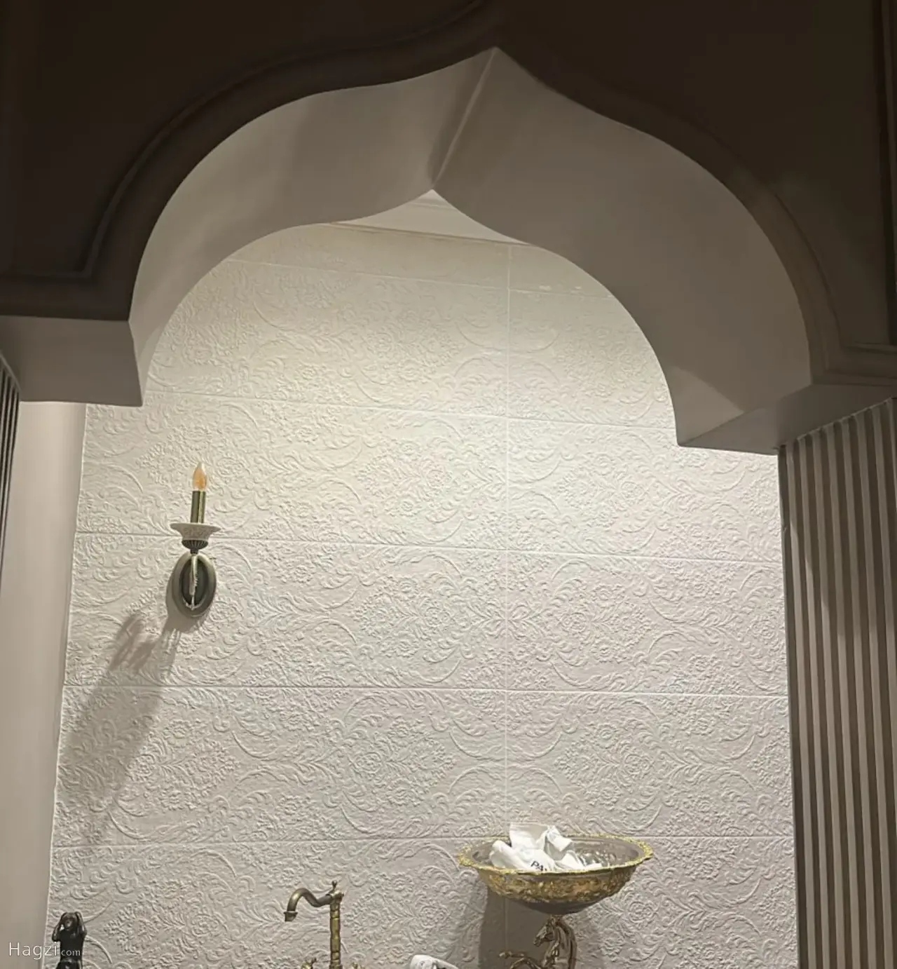 Photograph 7 of 12