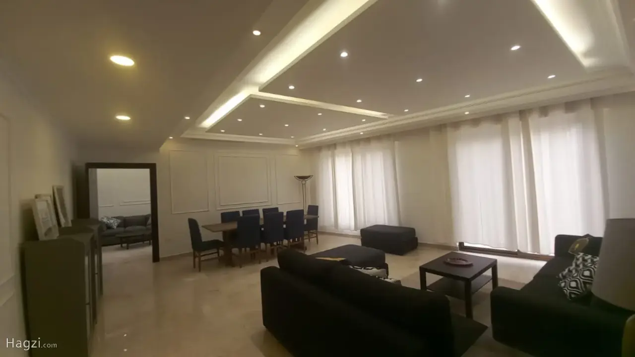 Photograph 5 of 12