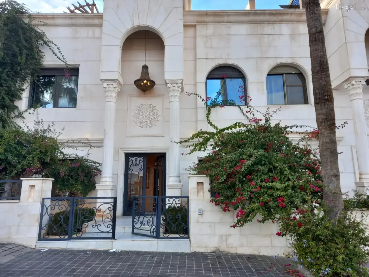 Luxury villa for rent in Abdoun #1172