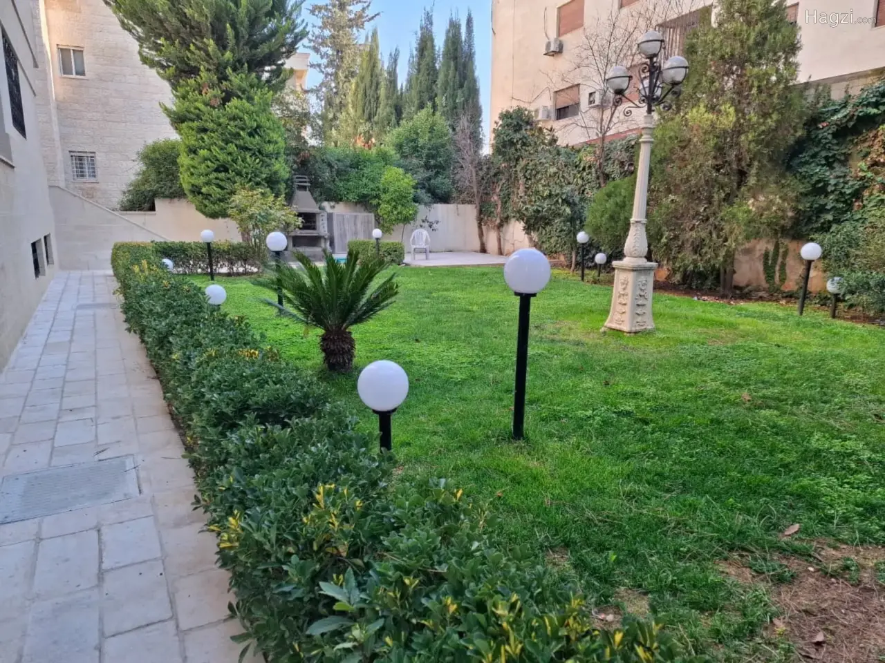 Photograph 5 of 12
