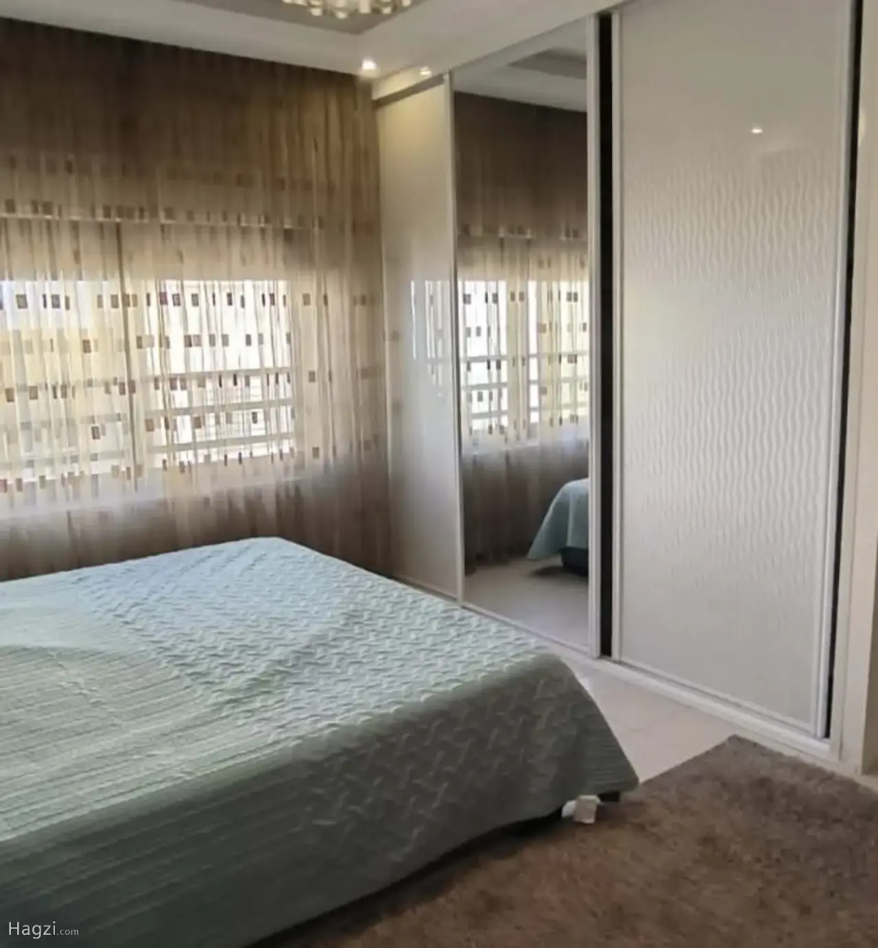 Photograph 7 of 10