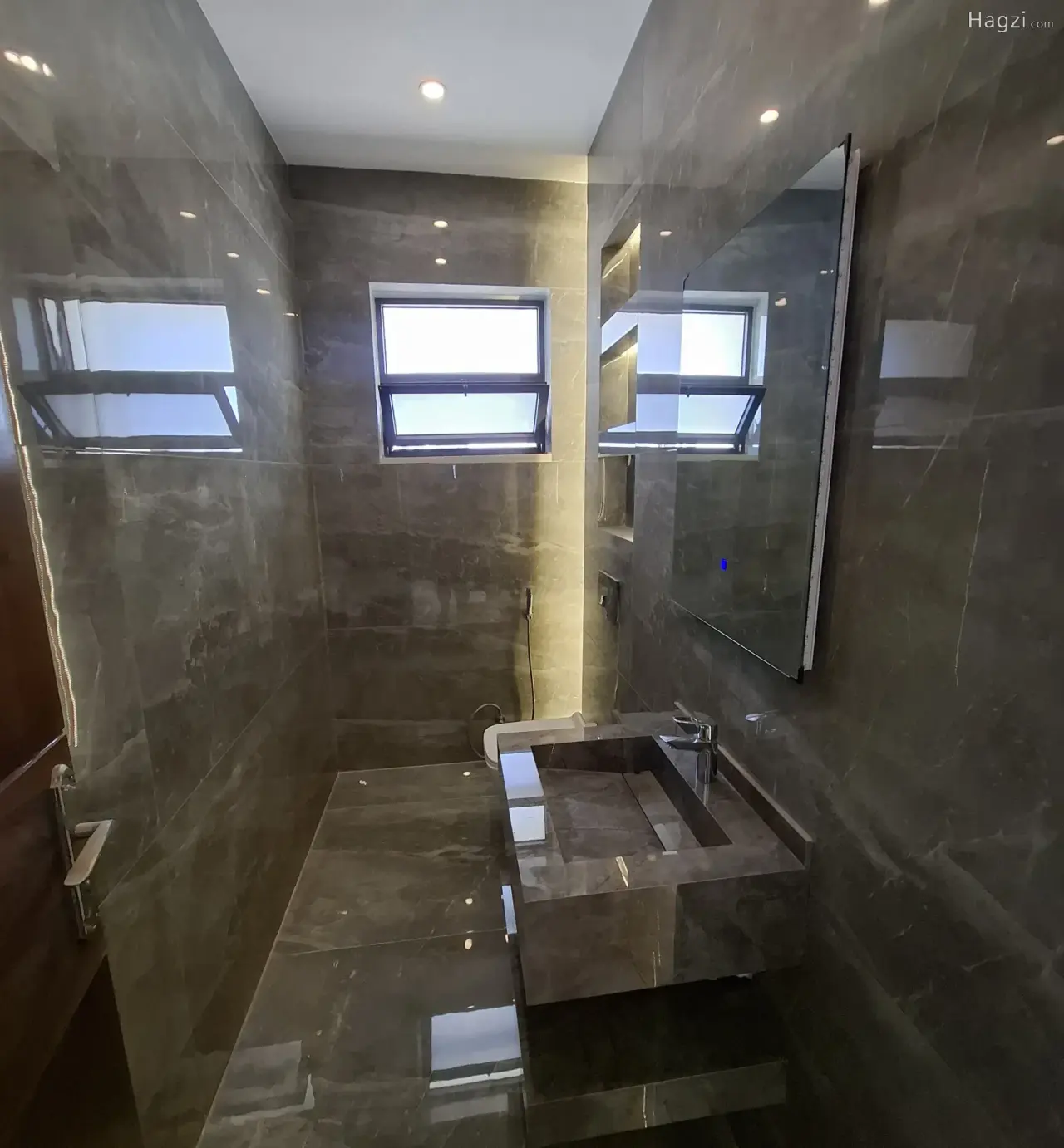 Unfurnished apartment to Sale #4376