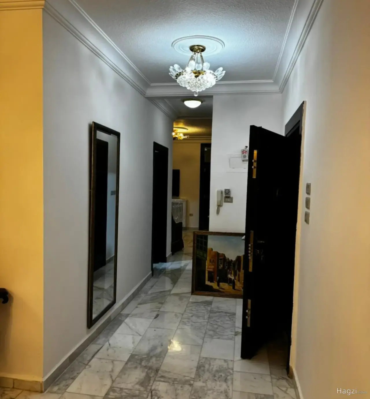 الصورة 2 من 12