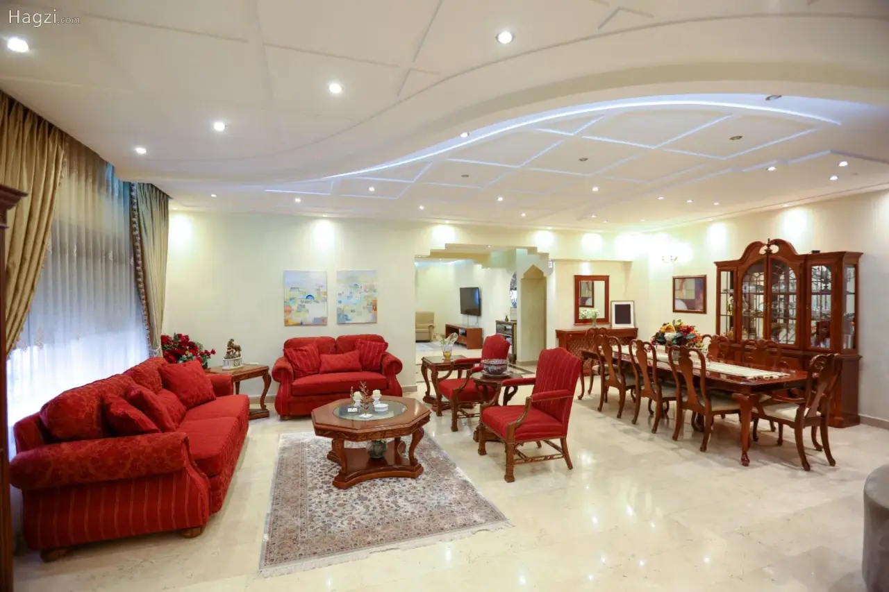 الصورة 10 من 12