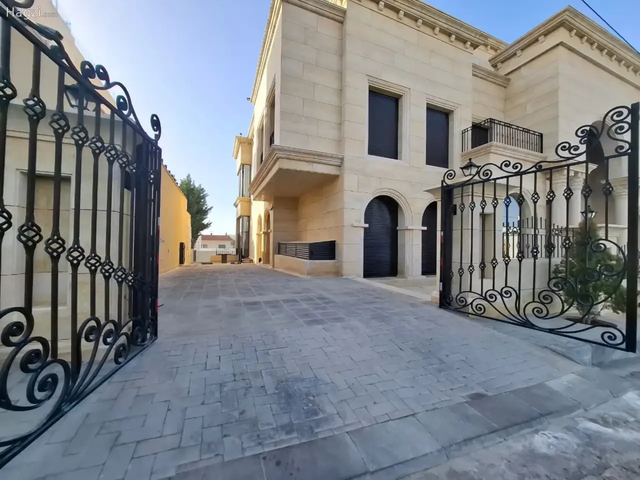 Luxury Semi-Detached Villa for sale #798