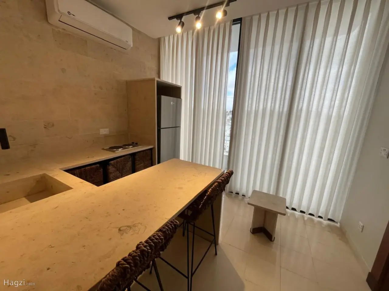 One bedroom apartment for rent #4340