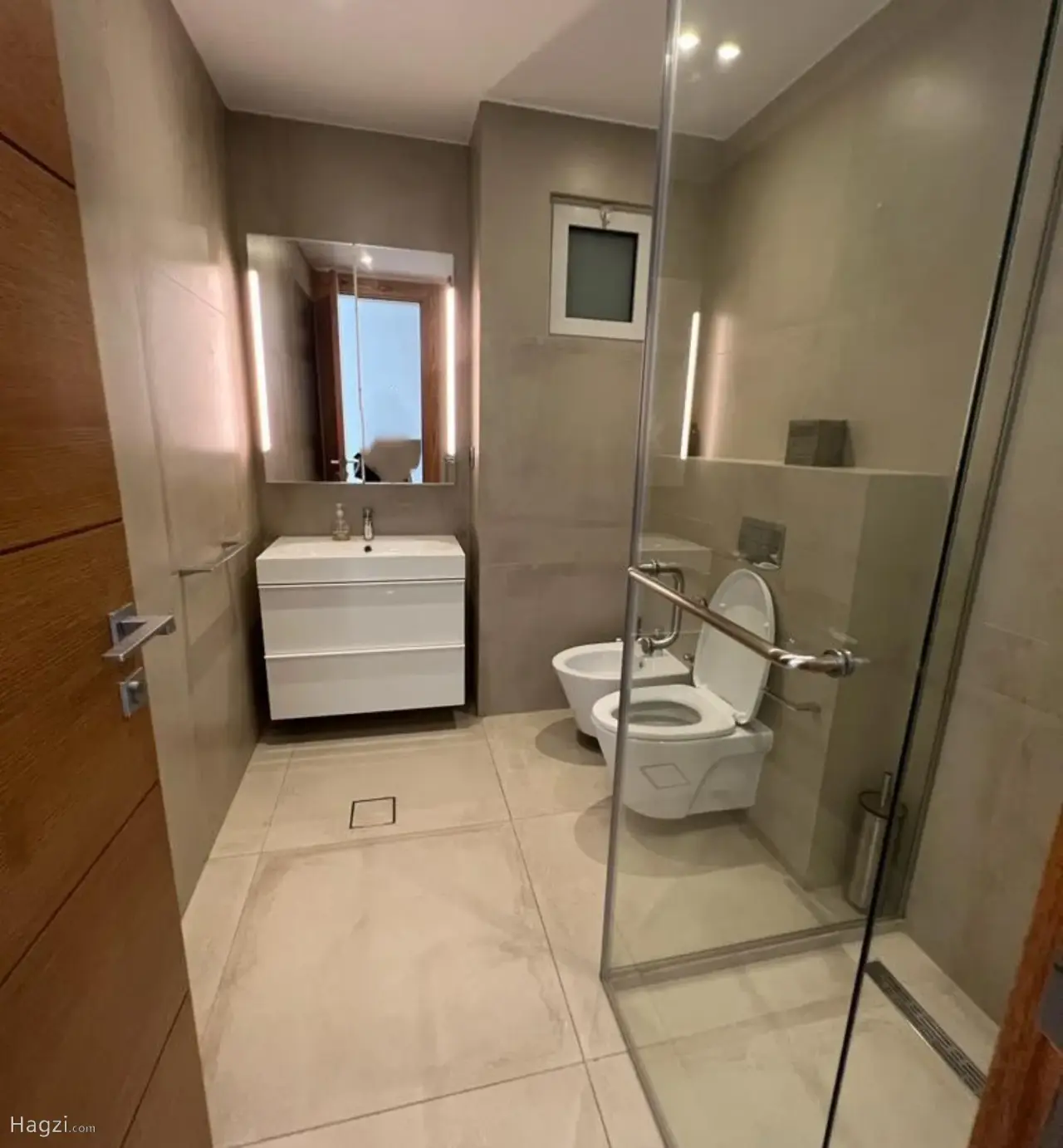 Semi-furnished Apartment for Sale #704