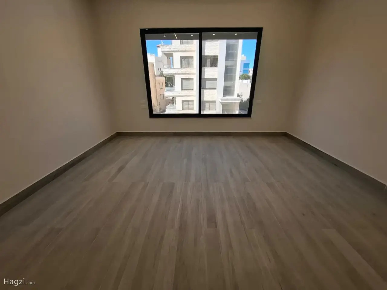 Unfurnished apartment to Rent #658