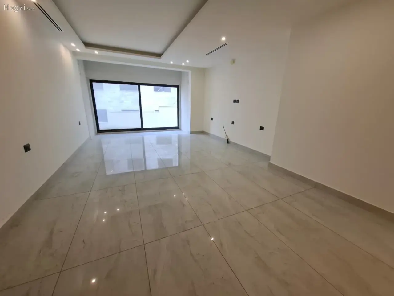 Unfurnished apartment for sale #526