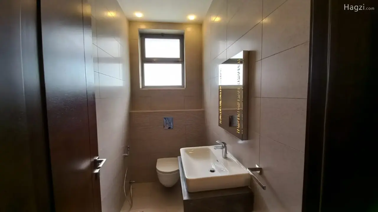 الصورة 12 من 12