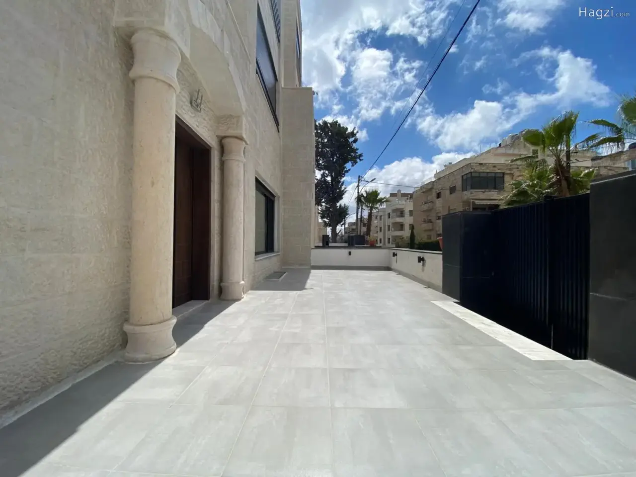 Photograph 3 of 12